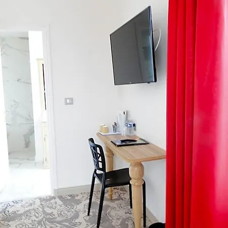 Hotel La Ferrière 3*