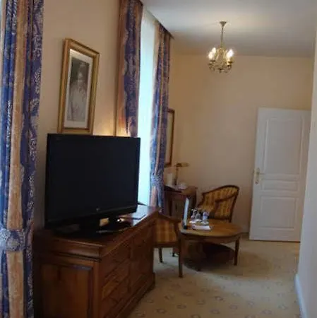 Domaine De La Ferriere Hotell 3*