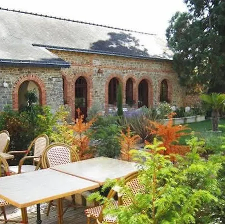 Domaine De La Ferriere Отель