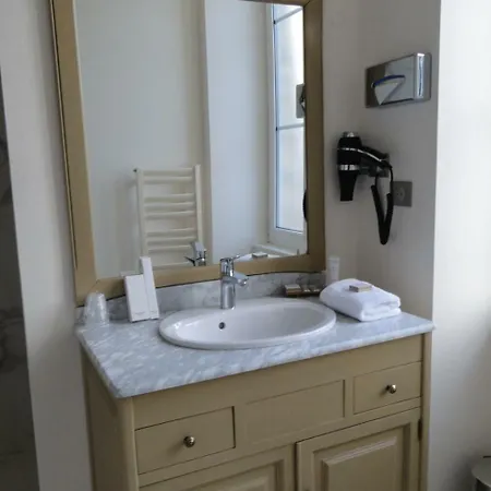 Domaine De La Ferriere 3*