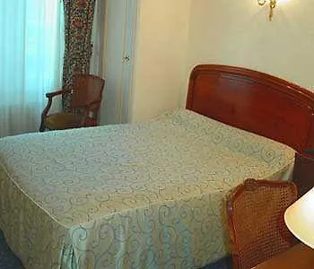 Hotel Domaine De La Ferriere 3*