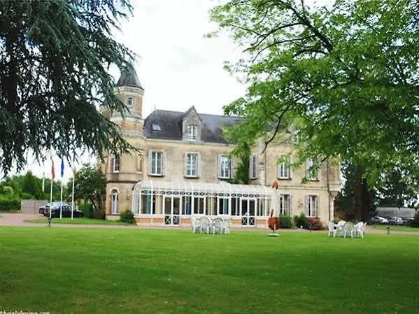 Отель Domaine De La Ferriere Шатобриан